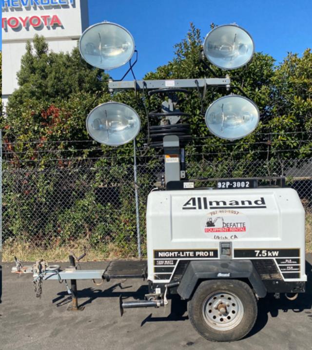 Used Equipment Sales Towable Light Tower, Elec   Halogen in Ukiah CA